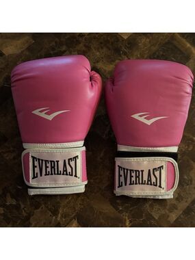 Everlast Fuchsia Training Gloves